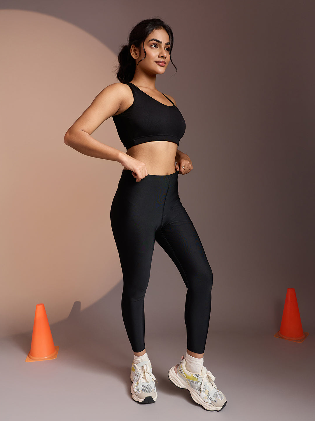 Seamless Ease Bra Top - Black